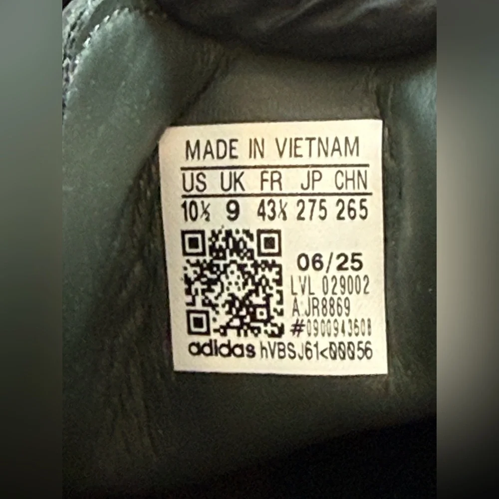 Adidas Women’s Samba OG Black Legend Earth Gum, Sz 10.5 - Picture 6 of 11